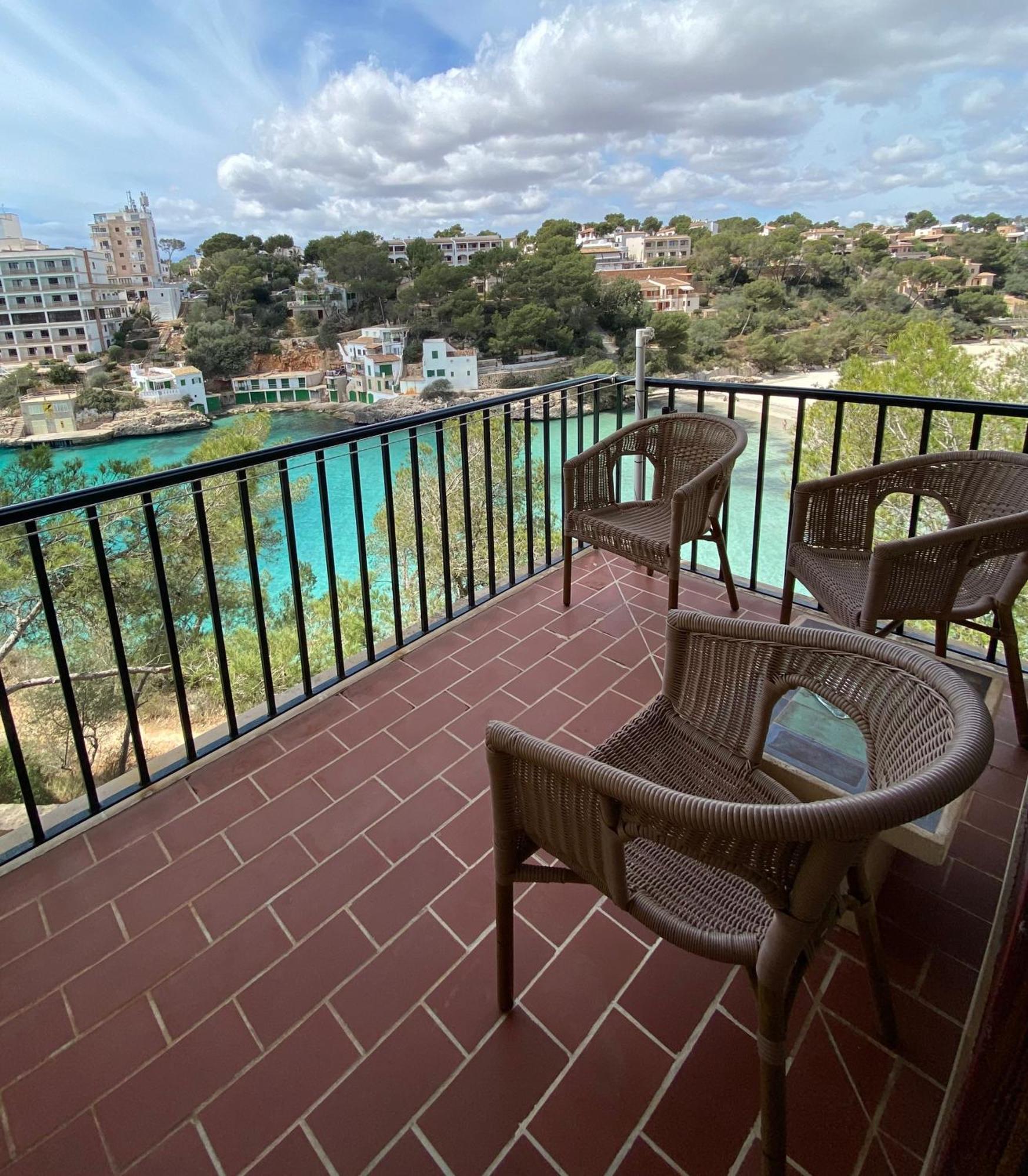 Hostal Palmaria Santanyi Exterior photo