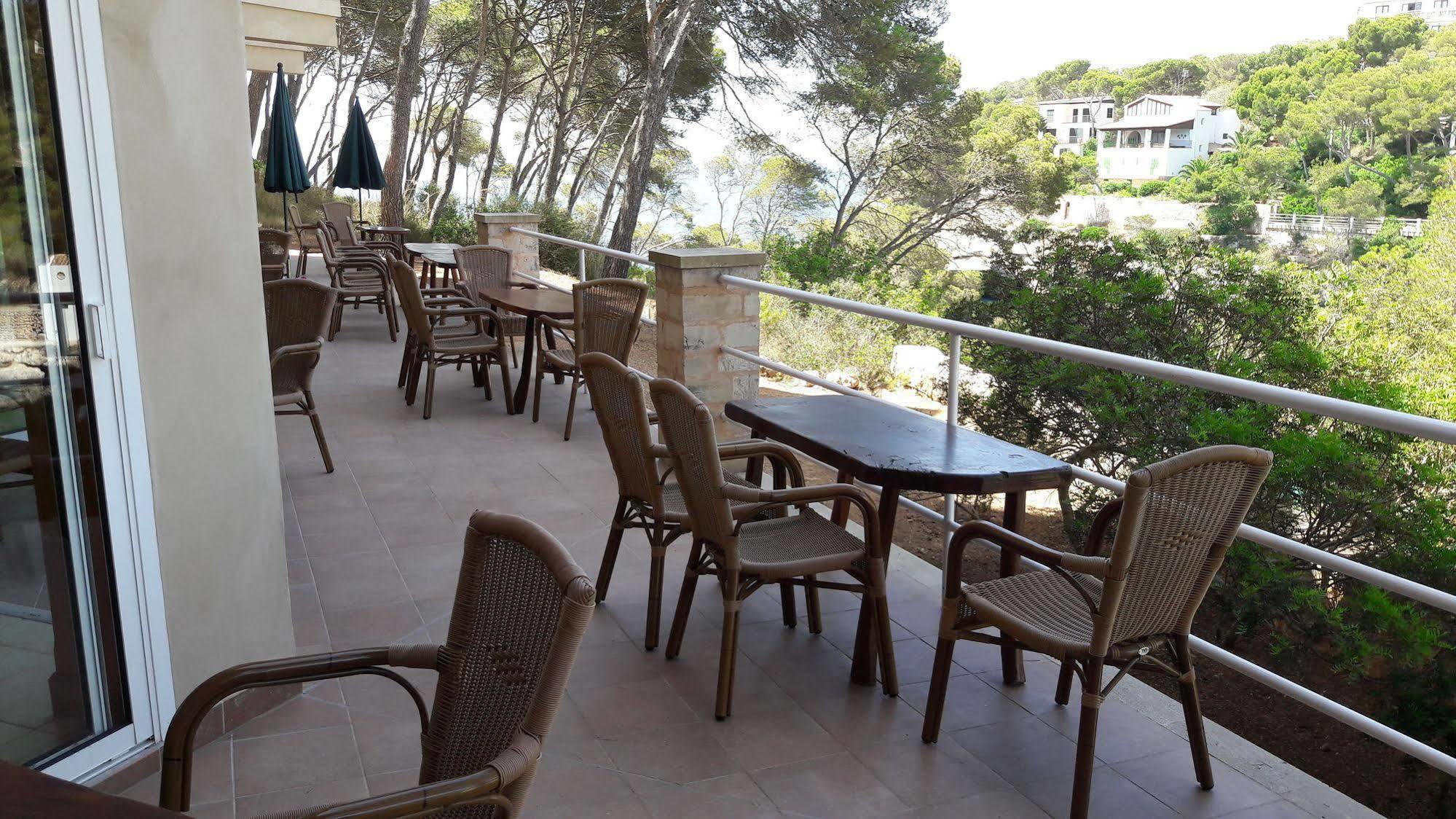Hostal Palmaria Santanyi Exterior photo